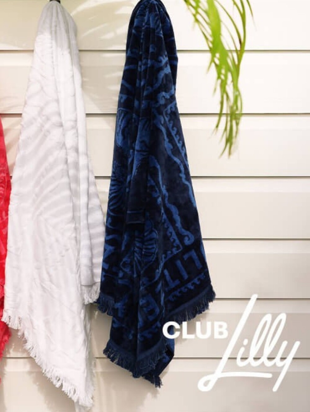 Lilly Pulitzer Club Lilly Jacquard Towel